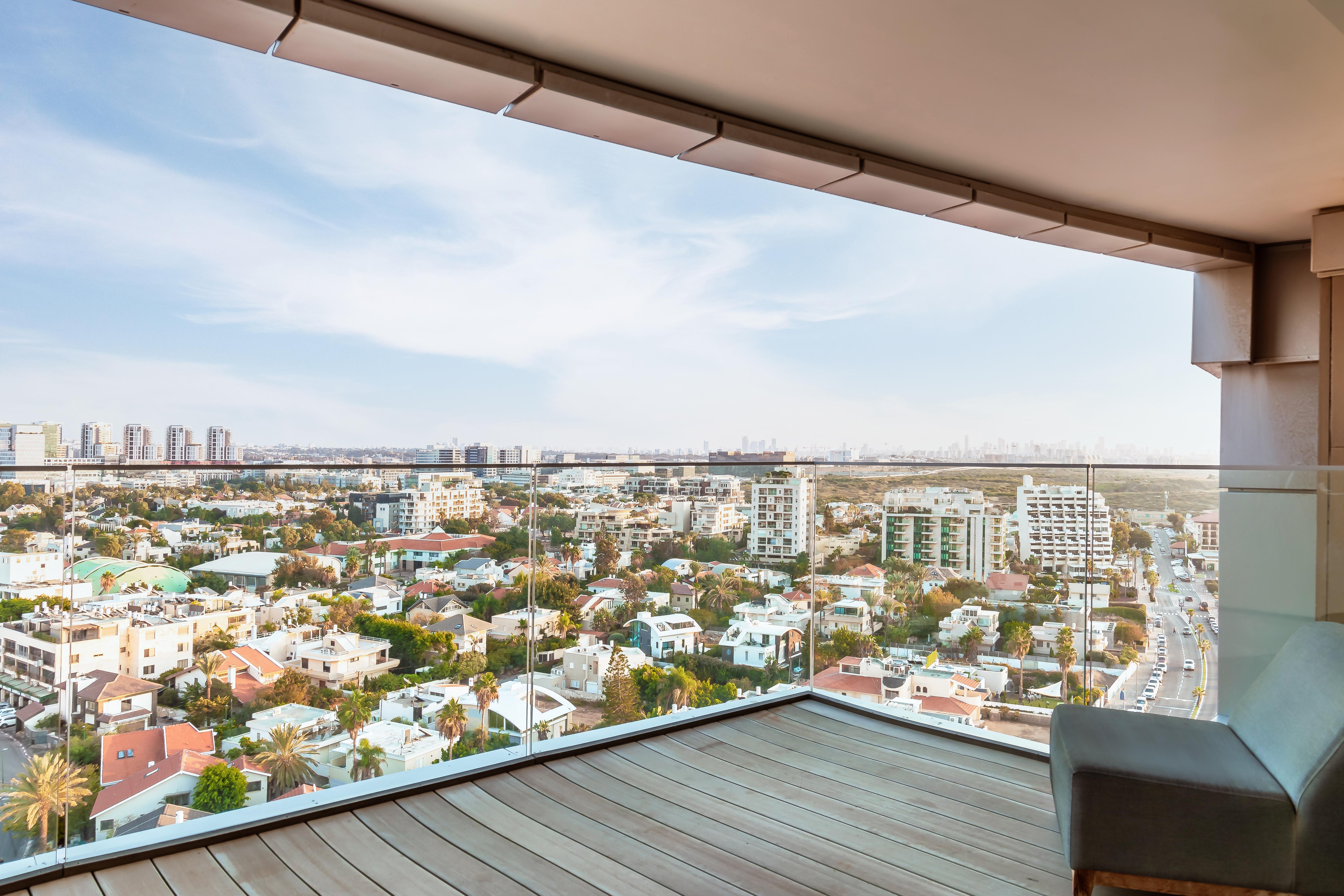 Daniel Herzliya Hotel Buitenkant foto View from the balcony of a penthouse apartment